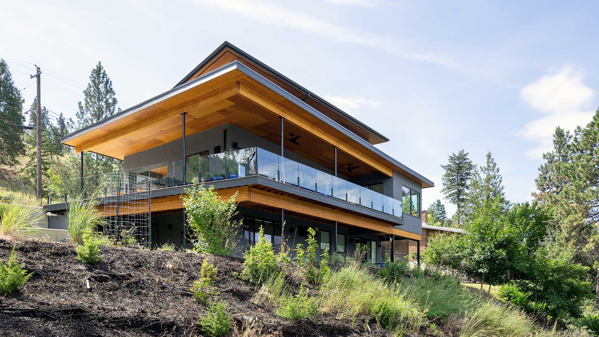 Kelowna Knox Mountain West Coast Modern Home Design