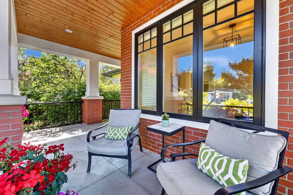 Kelowna Mission Craftsman Home Design